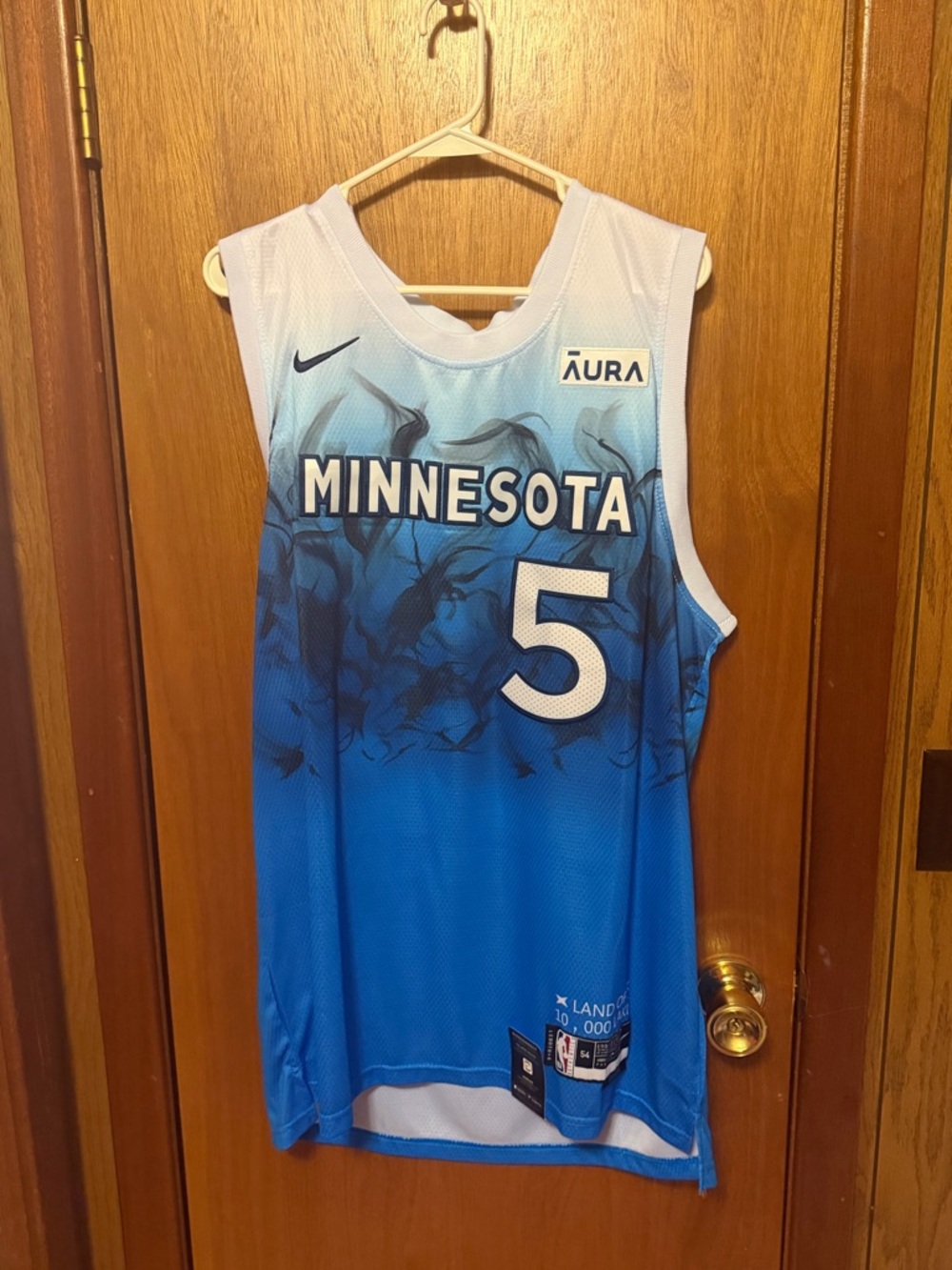 Anthony Edward’s Jersey